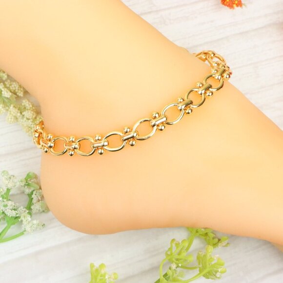 "Handmade Anklet – Elegant & Delicate Jewelry for Women | UNVRC1604 - Picture 5 of 10